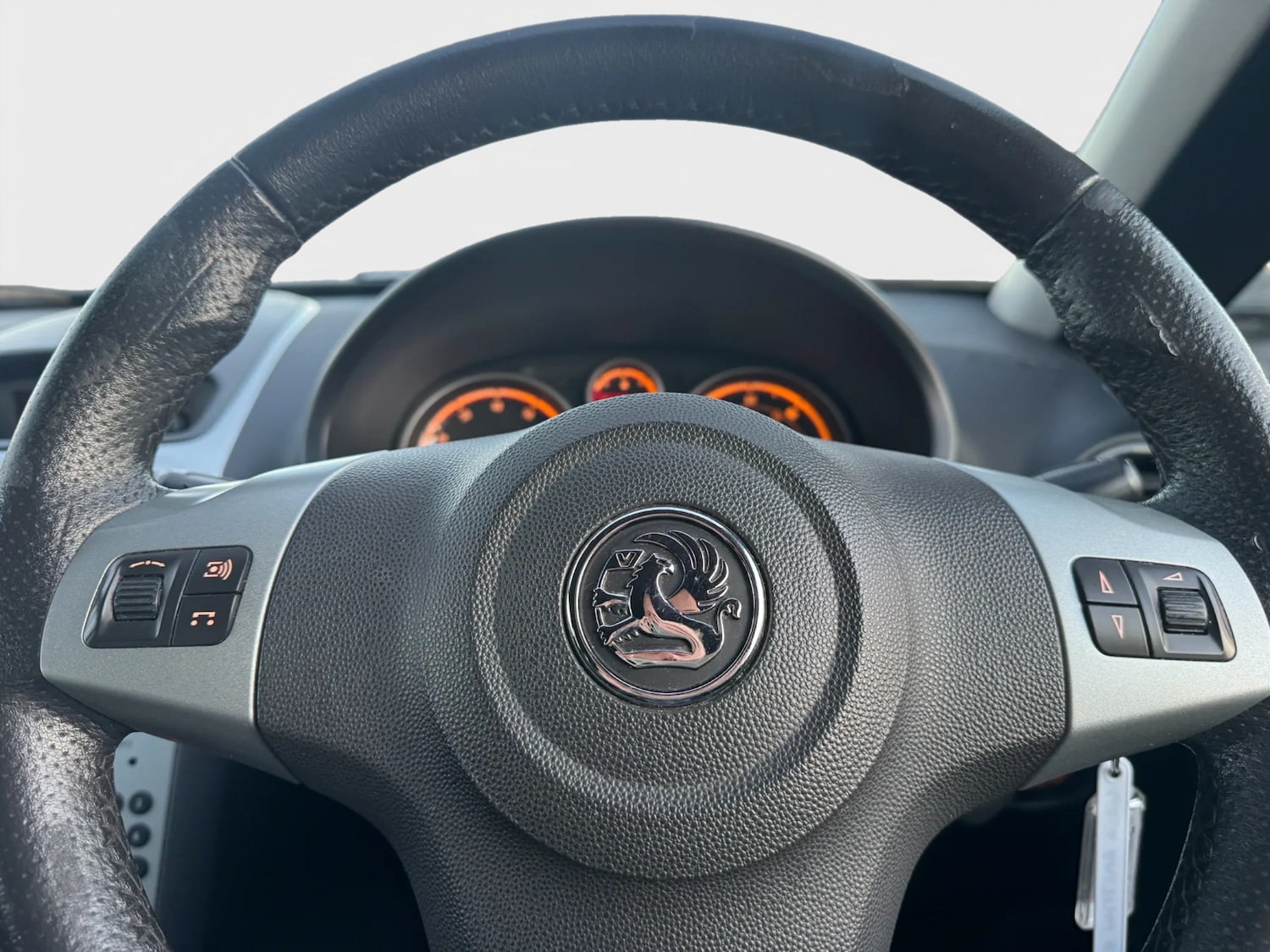 Used Vauxhall Corsa 2008 for sale - 77004723: Photo 4