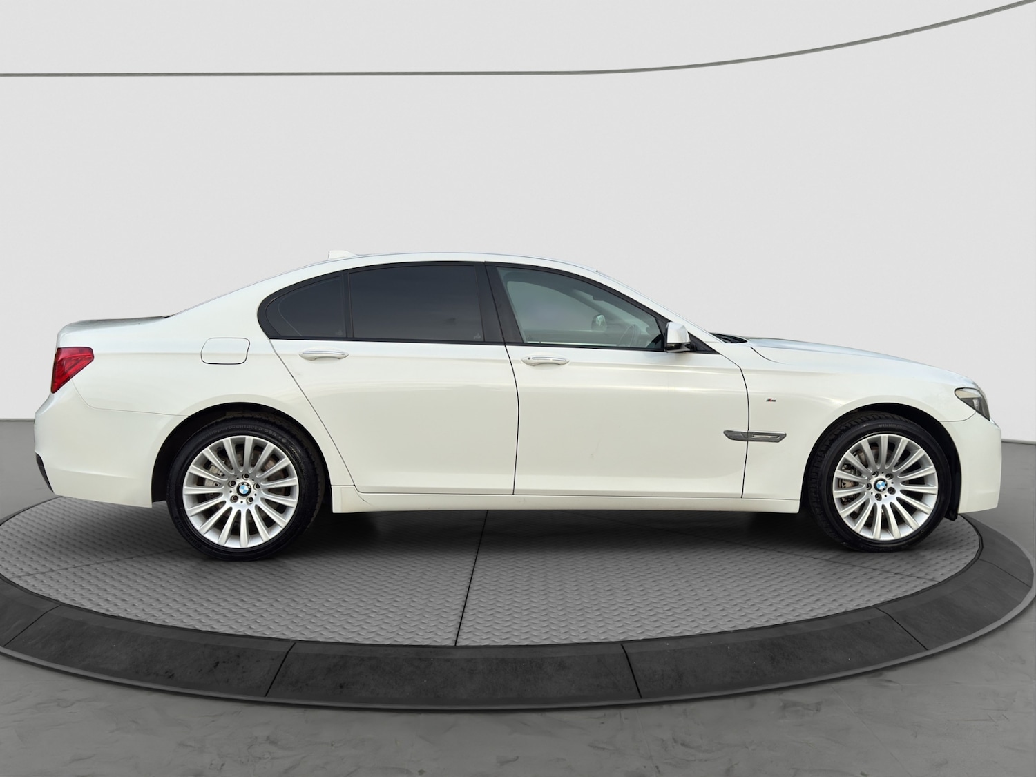 Used BMW 7 Series 2012 for sale - 76404905: Photo 15