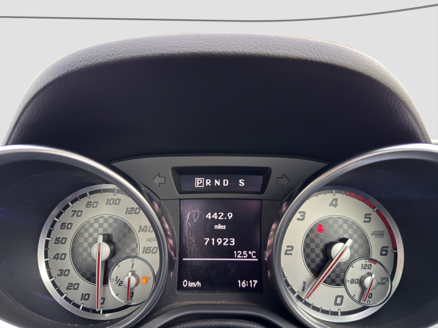 Used Mercedes-Benz SLK 2013 for sale - 76404966: Photo 15