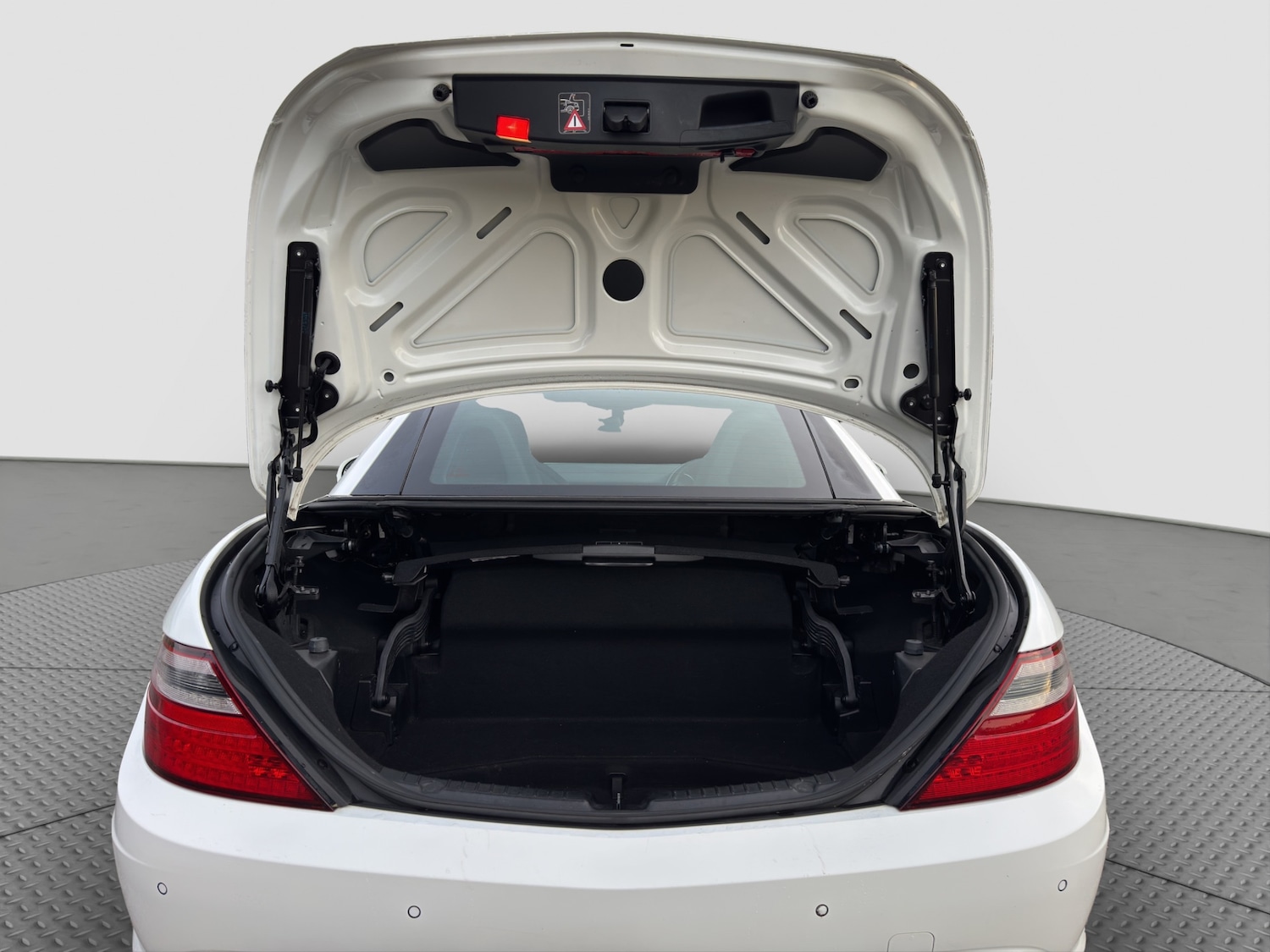 Used Mercedes-Benz SLK 2013 for sale - 76404966: Photo 25