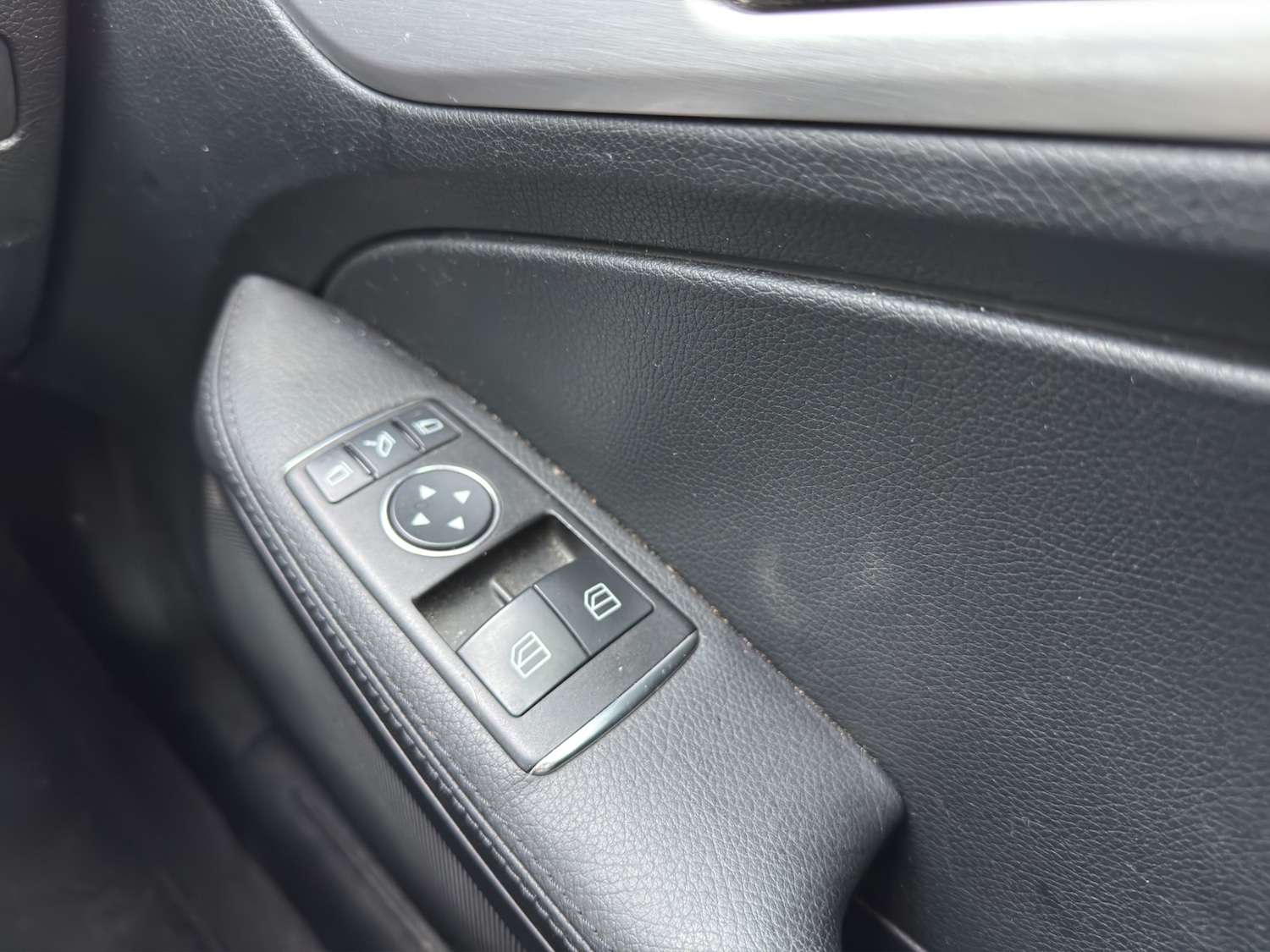 Used Mercedes-Benz SLK 2013 for sale - 76404966: Photo 26