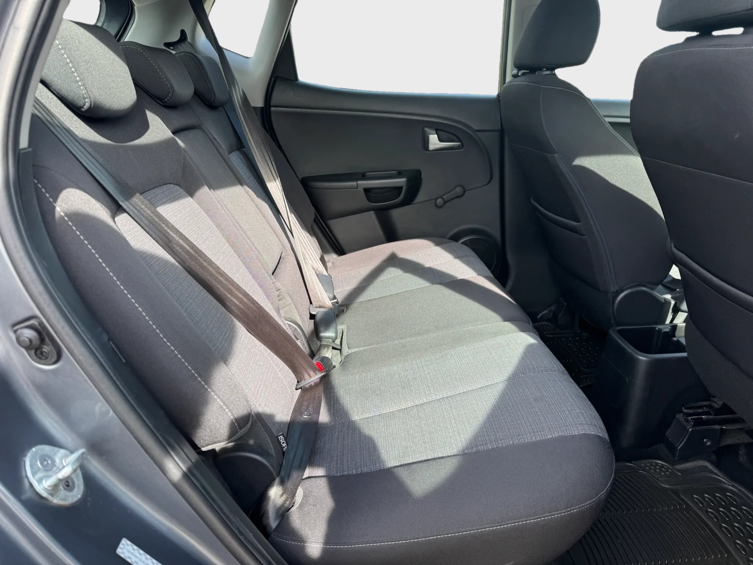 Used Kia Venga 2010 for sale - 78131659: Photo 12