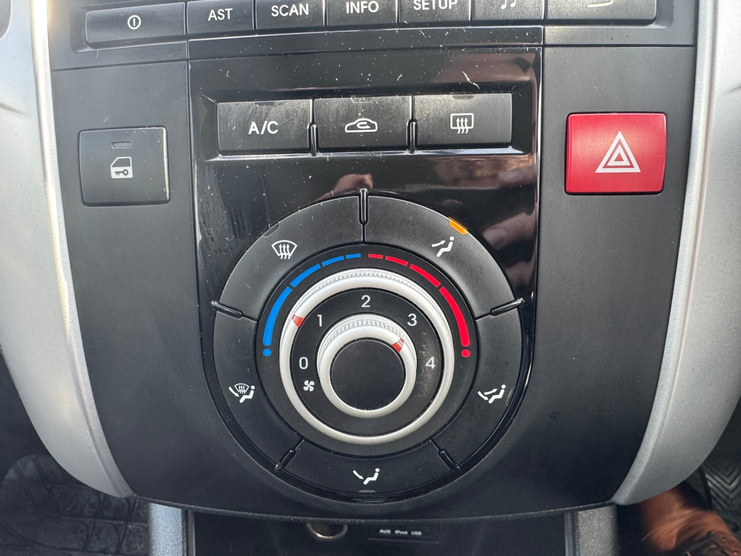 Used Kia Venga 2010 for sale - 78131659: Photo 18