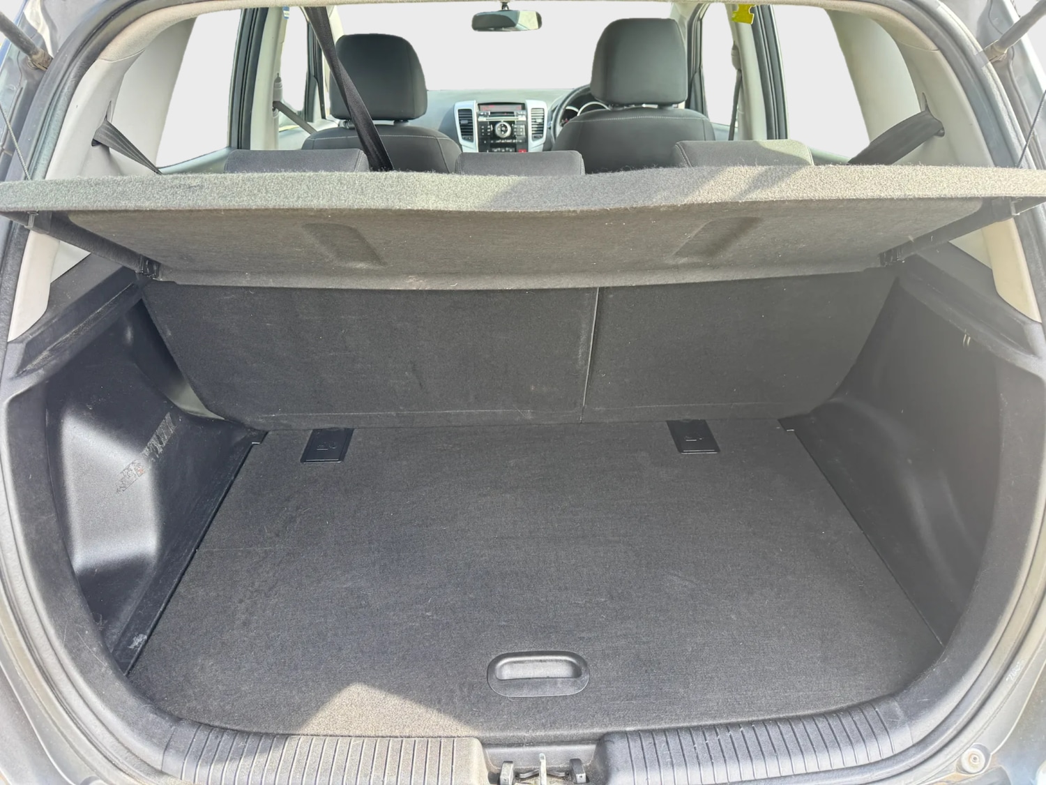 Used Kia Venga 2010 for sale - 78131659: Photo 21