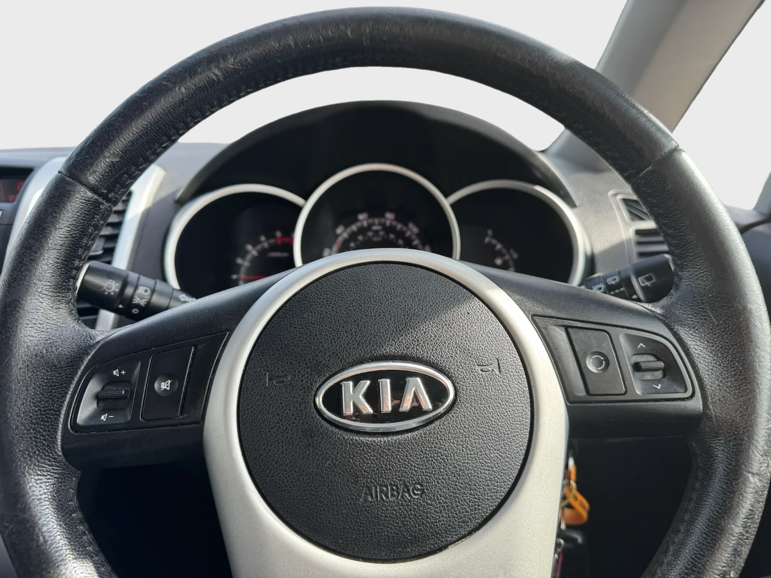 Used Kia Venga 2010 for sale - 78131659: Photo 8