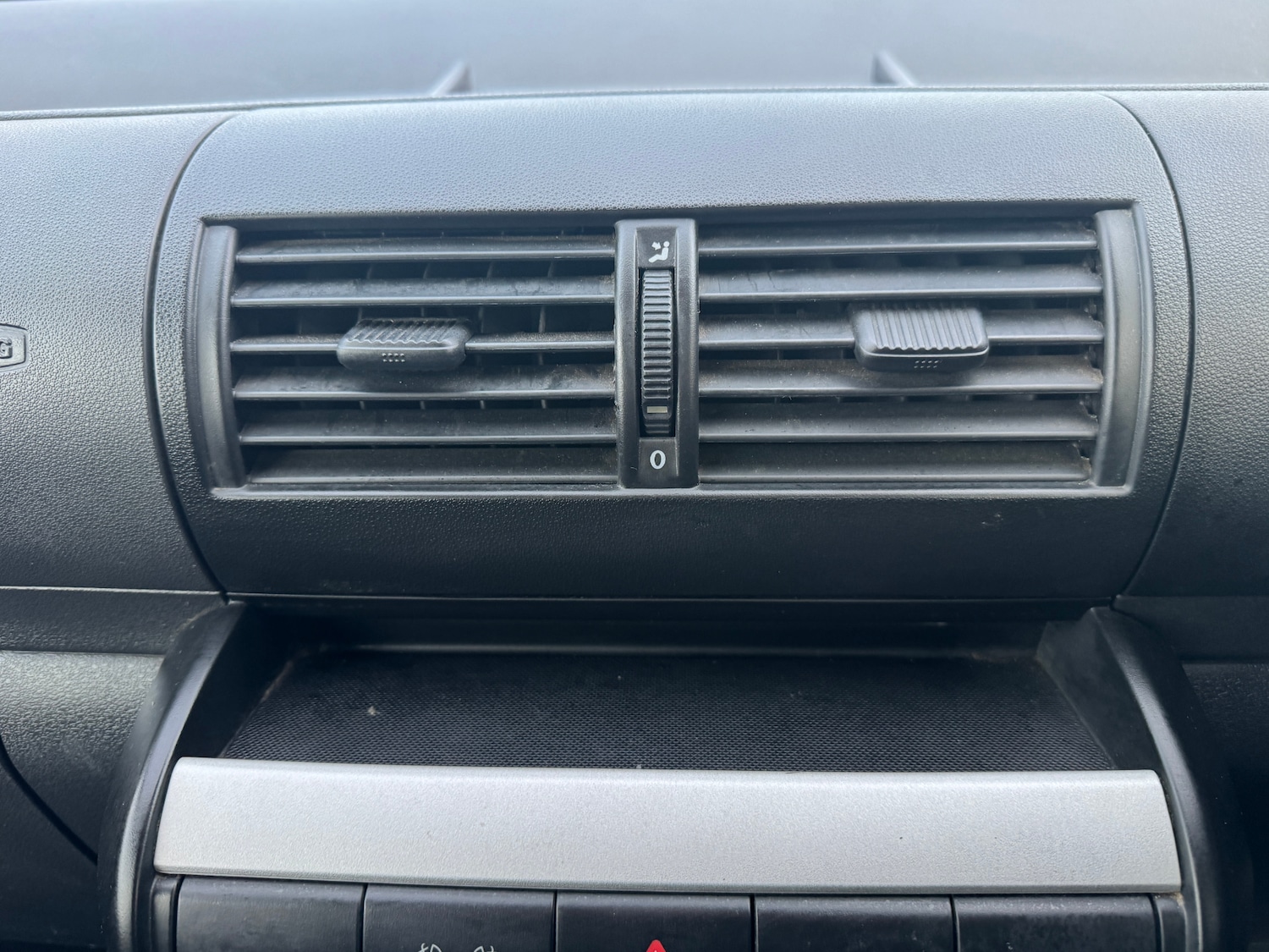 Used Volkswagen Fox 2010 for sale - 77676433: Photo 8