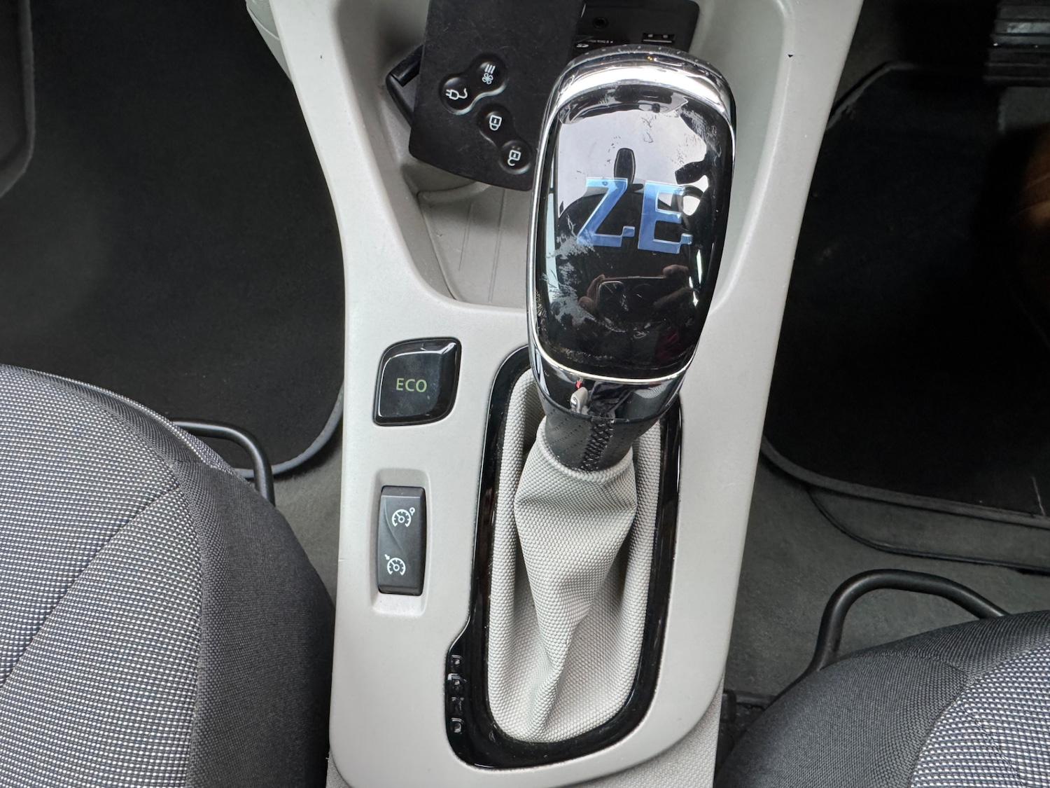 Used Renault Zoe 2015 for sale - 76404968: Photo 10