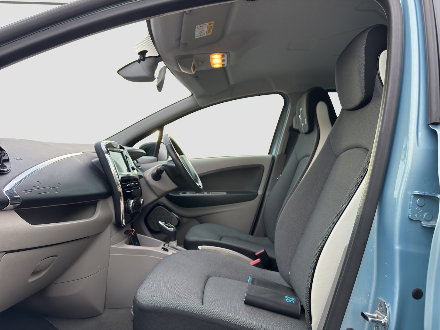 Used Renault Zoe 2015 for sale - 76404968: Photo 14