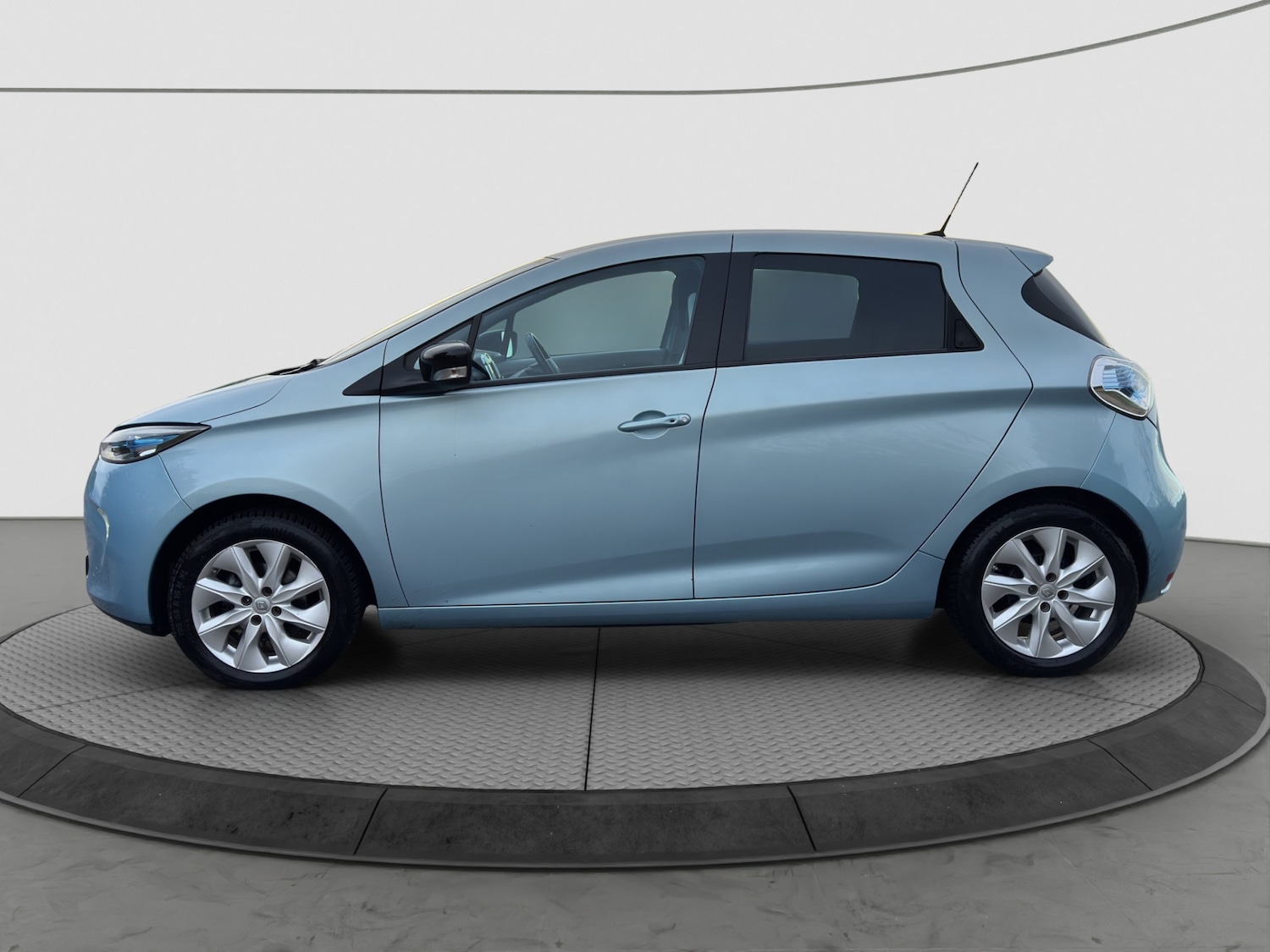 Used Renault Zoe 2015 for sale - 76404968: Photo 15