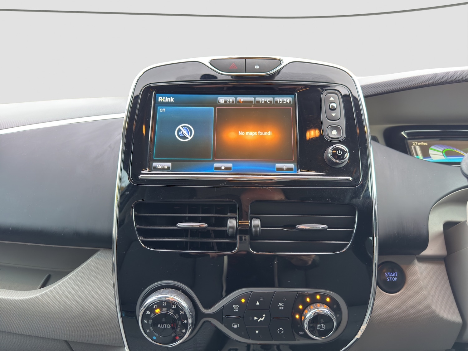 Used Renault Zoe 2015 for sale - 76404968: Photo 28