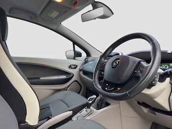 Used Renault Zoe 2015 for sale - 76404968: Photo
