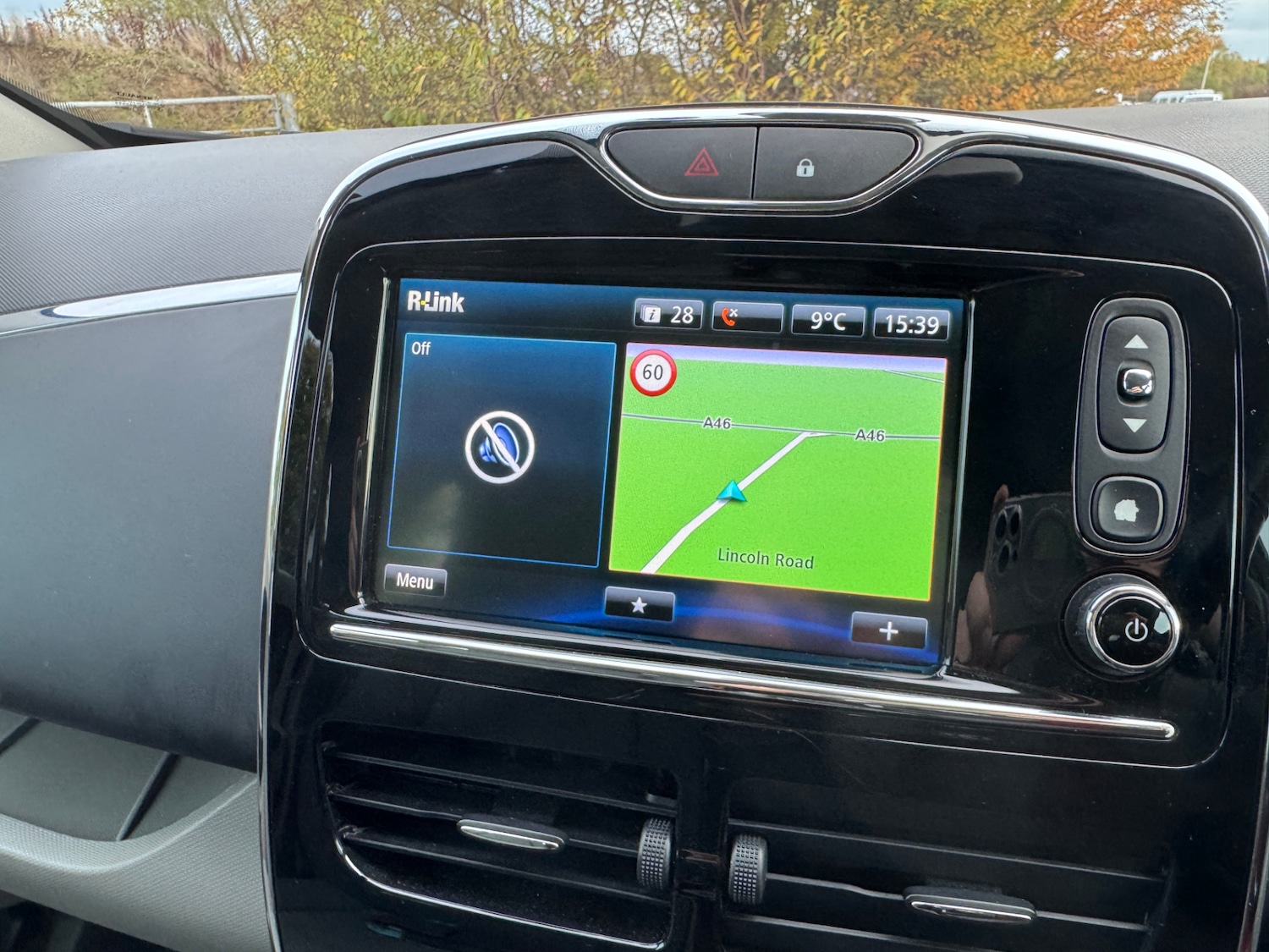 Used Renault Zoe 2015 for sale - 76404968: Photo 6