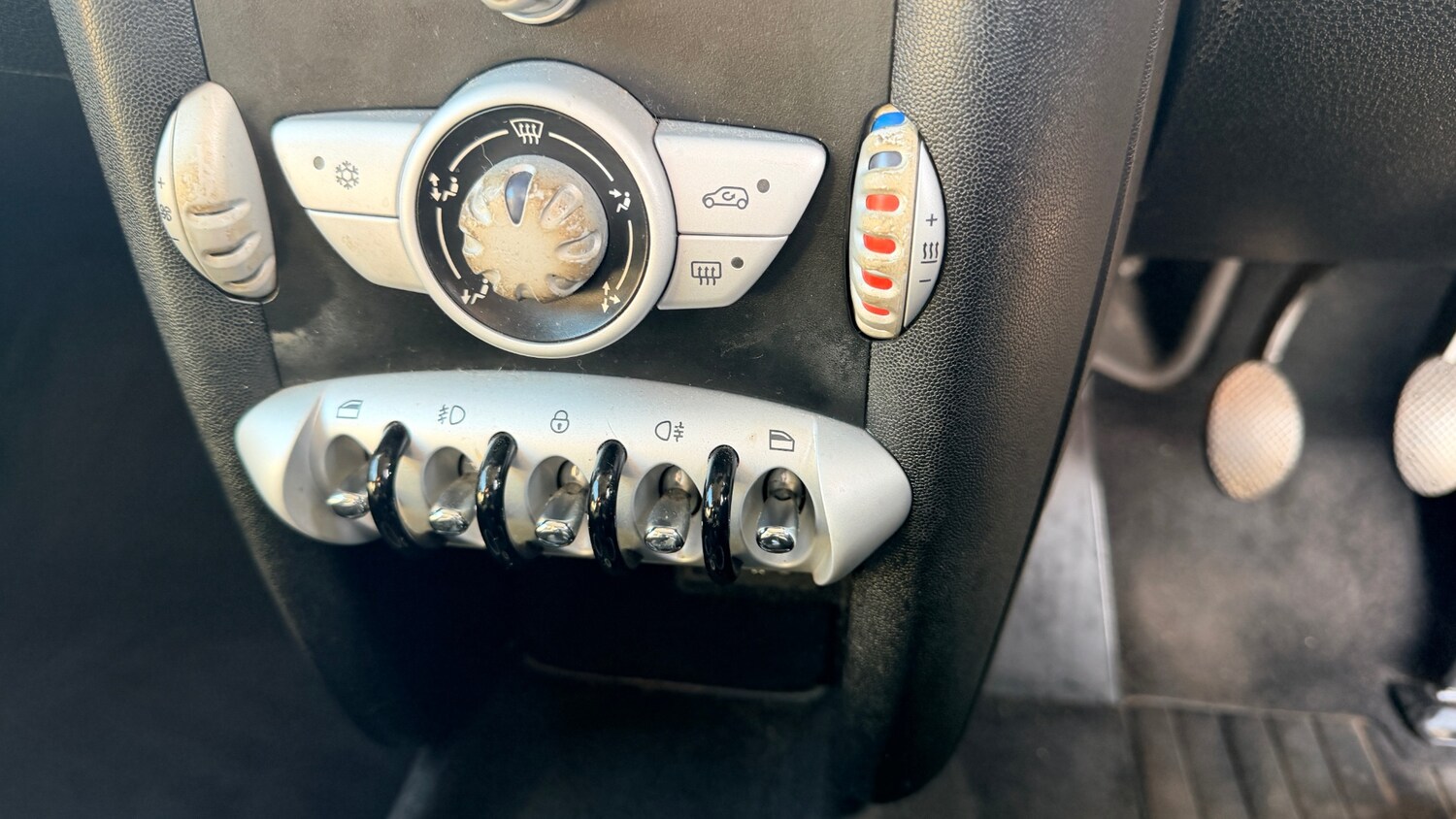 Used MINI Hatch 2010 for sale - 78112376: Photo 16