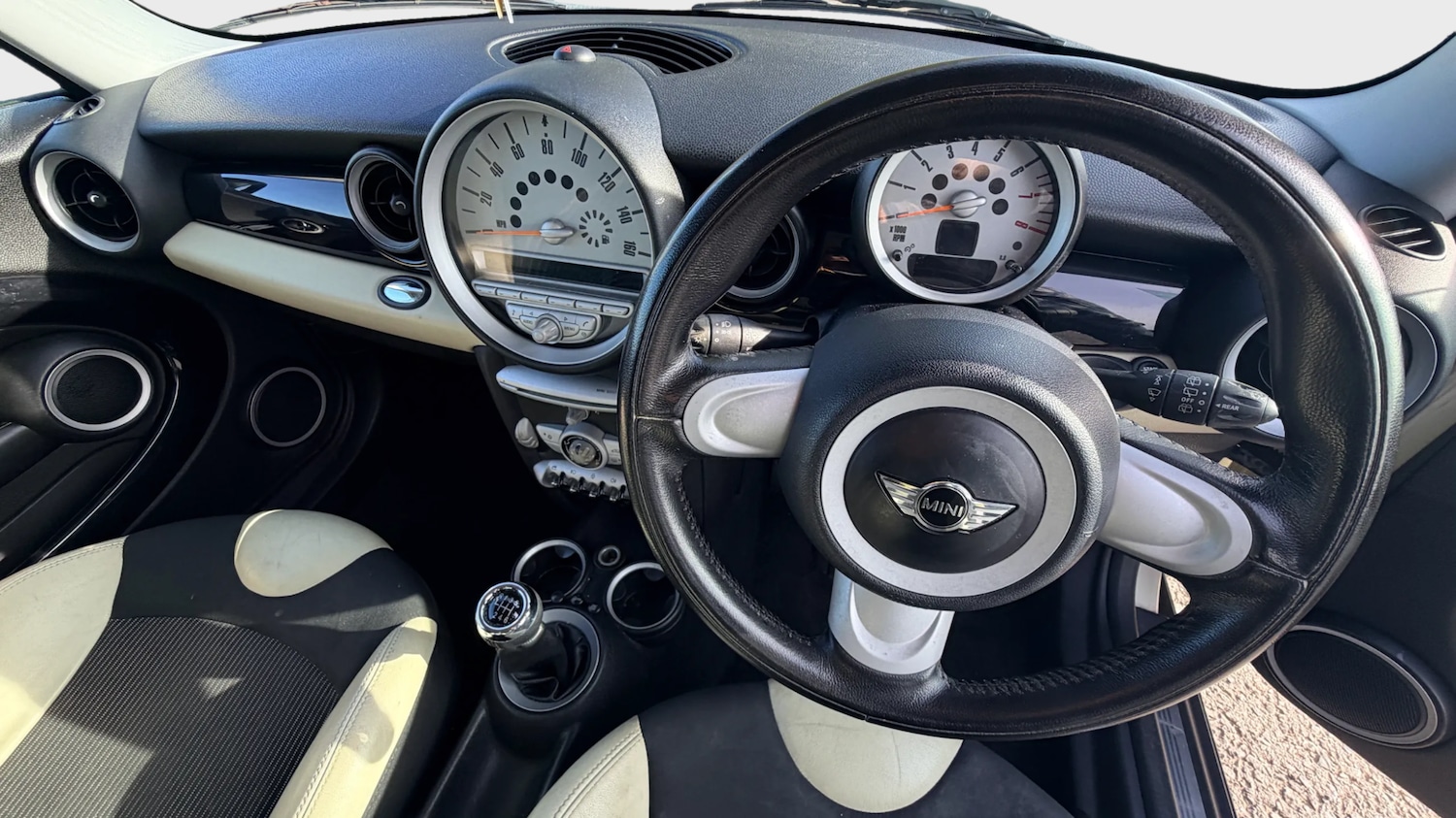 Used MINI Hatch 2010 for sale - 78112376: Photo 8