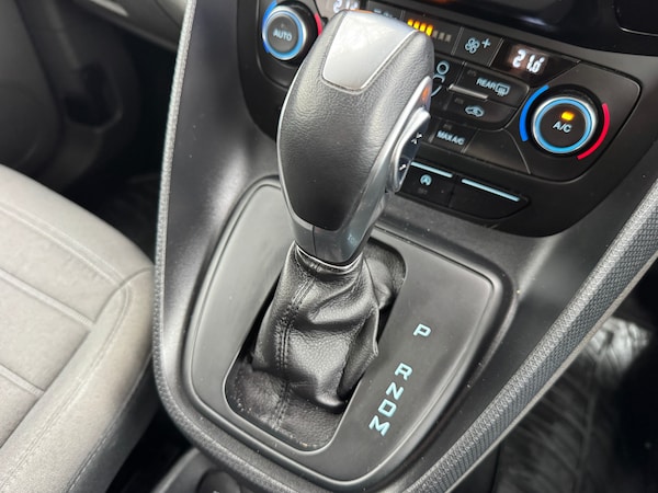 Used Ford Tourneo Connect 2020 for sale - 76264447: Photo 6