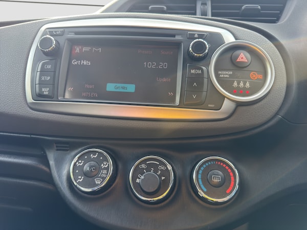 Used Toyota Yaris 2014 for sale - 74455376: Photo 6