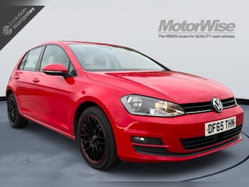 Used Volkswagen Golf 2015 for sale - 76422130: Photo