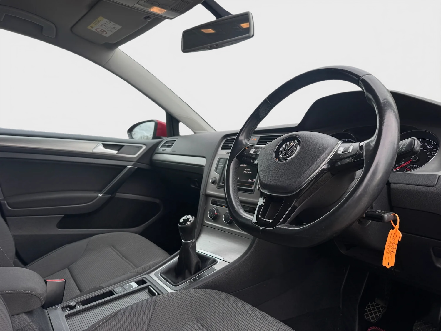 Used Volkswagen Golf 2015 for sale - 76422130: Photo 2