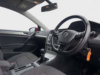 Used Volkswagen Golf 2015 for sale - 76422130: Photo