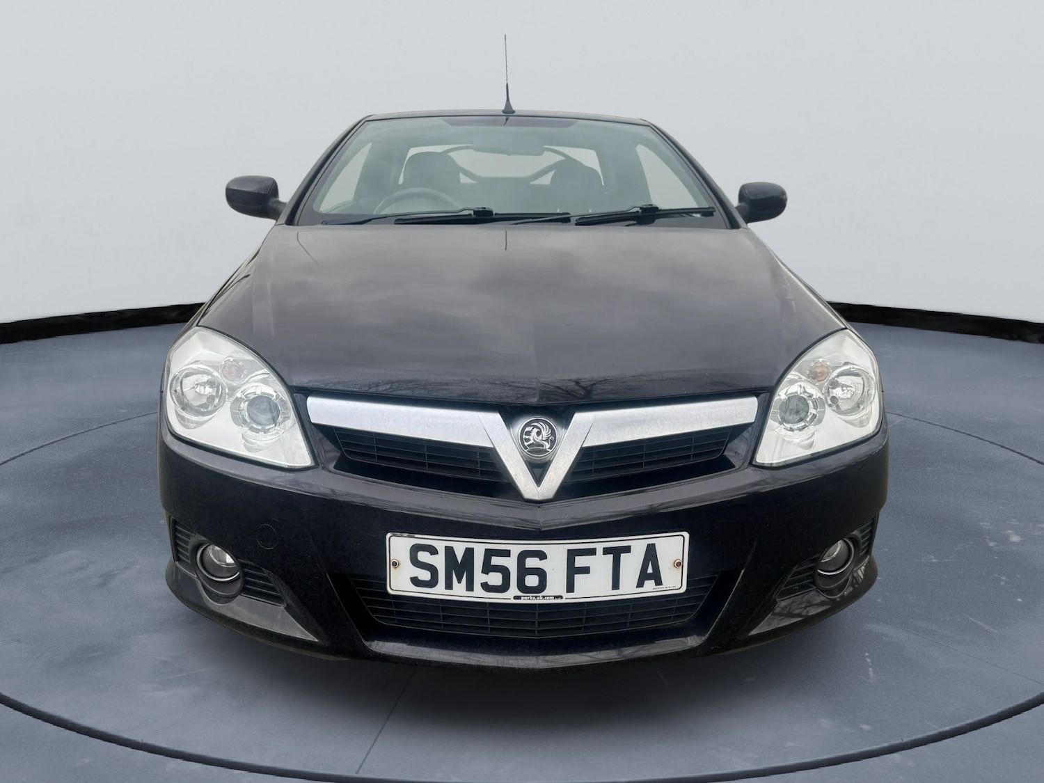 Used Vauxhall Tigra 2006 for sale - 77848138: Photo 3