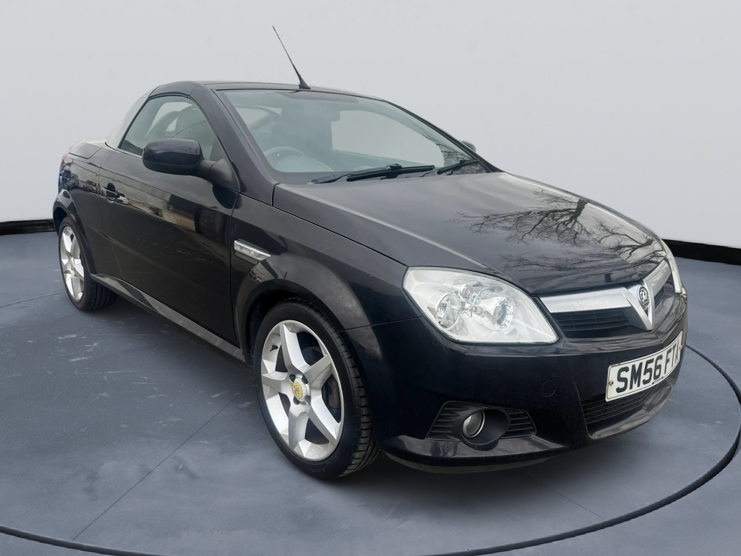 Used Vauxhall Tigra 2006 for sale - 77848138: Photo 5