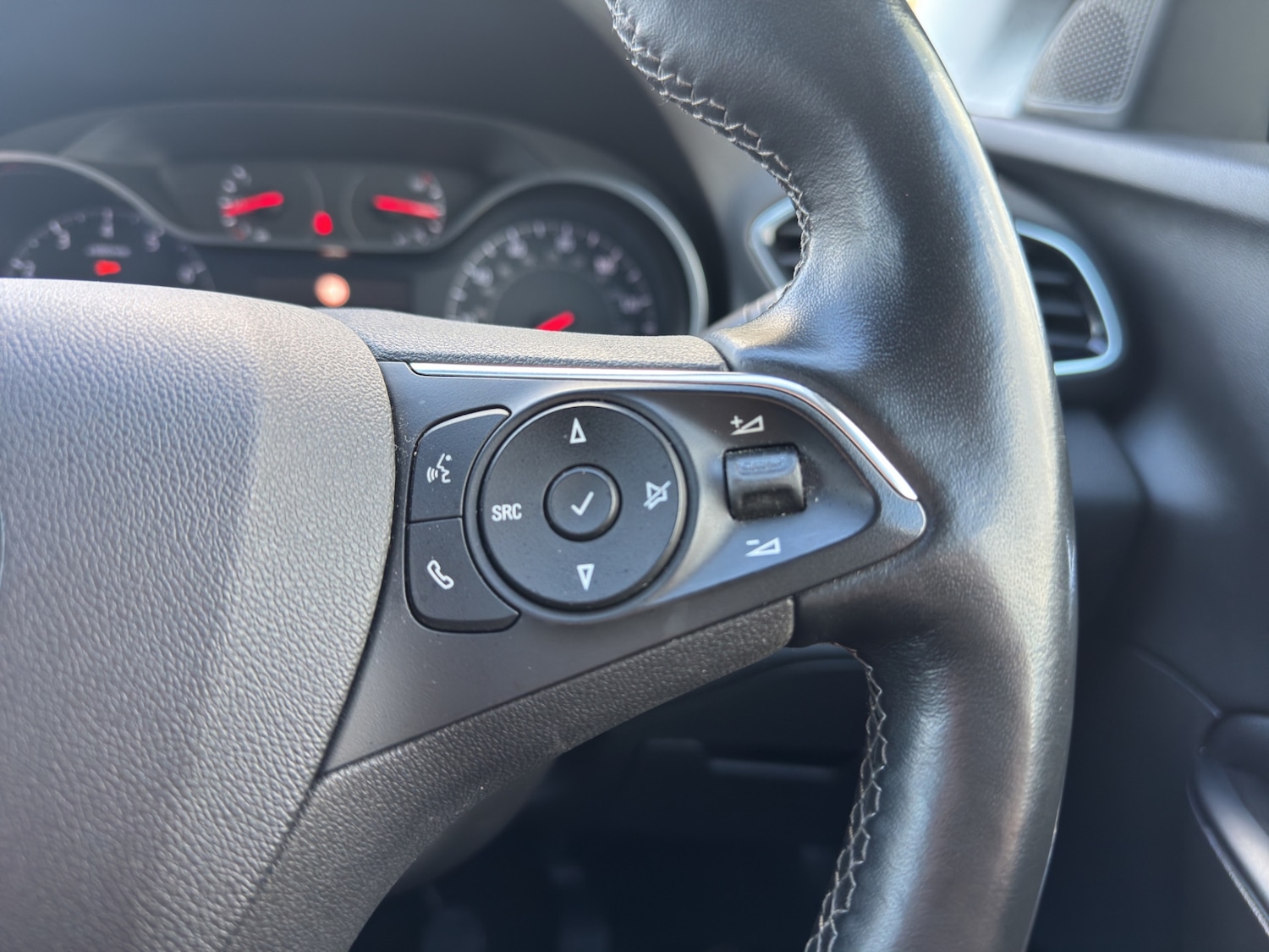 Used Vauxhall Grandland X 2018 for sale - 76392005: Photo 24