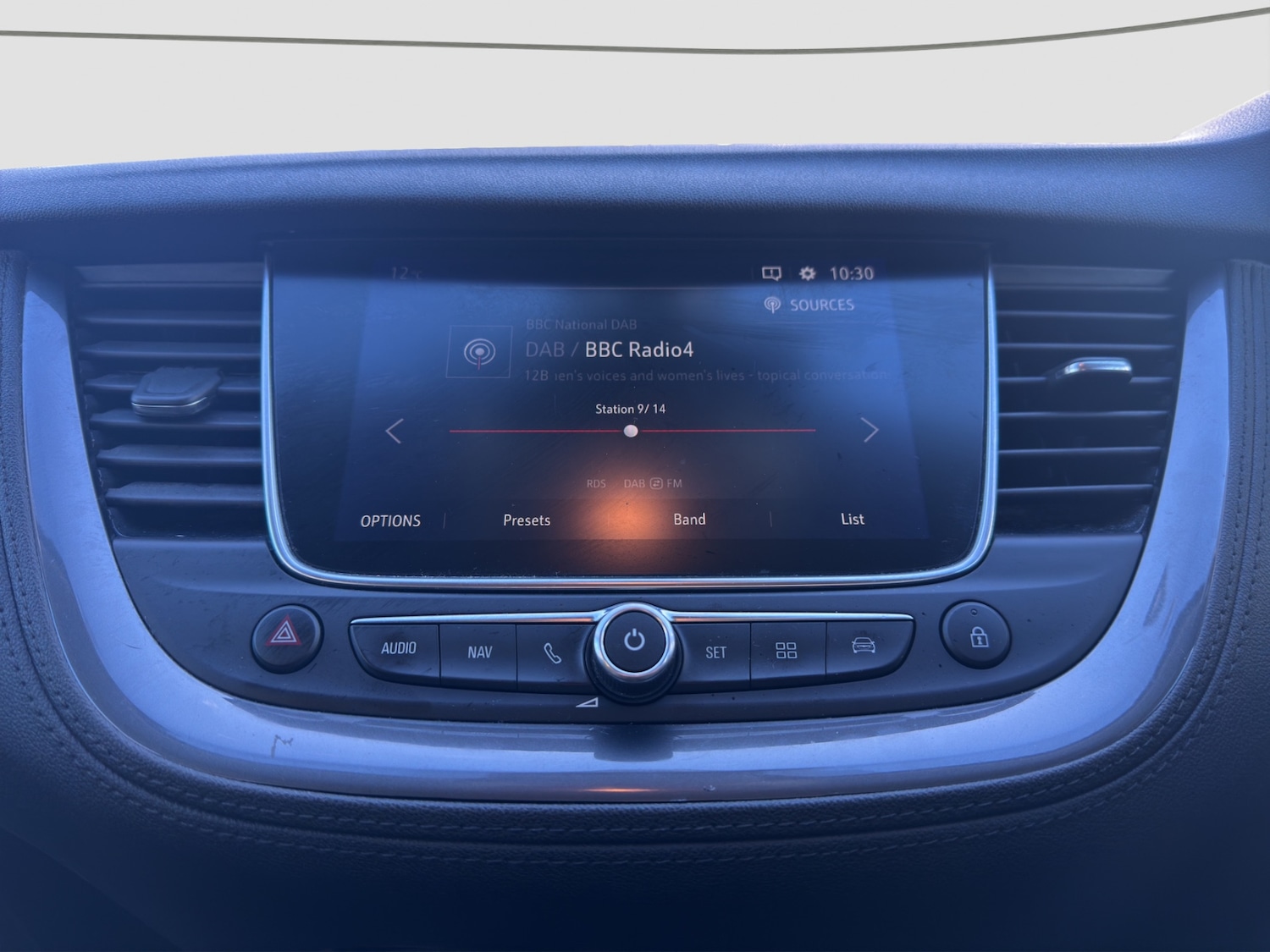 Used Vauxhall Grandland X 2018 for sale - 76392005: Photo 32