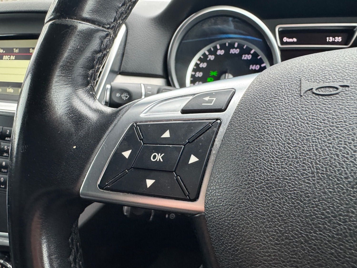 Used Mercedes-Benz M Class 2014 for sale - 76479543: Photo 10