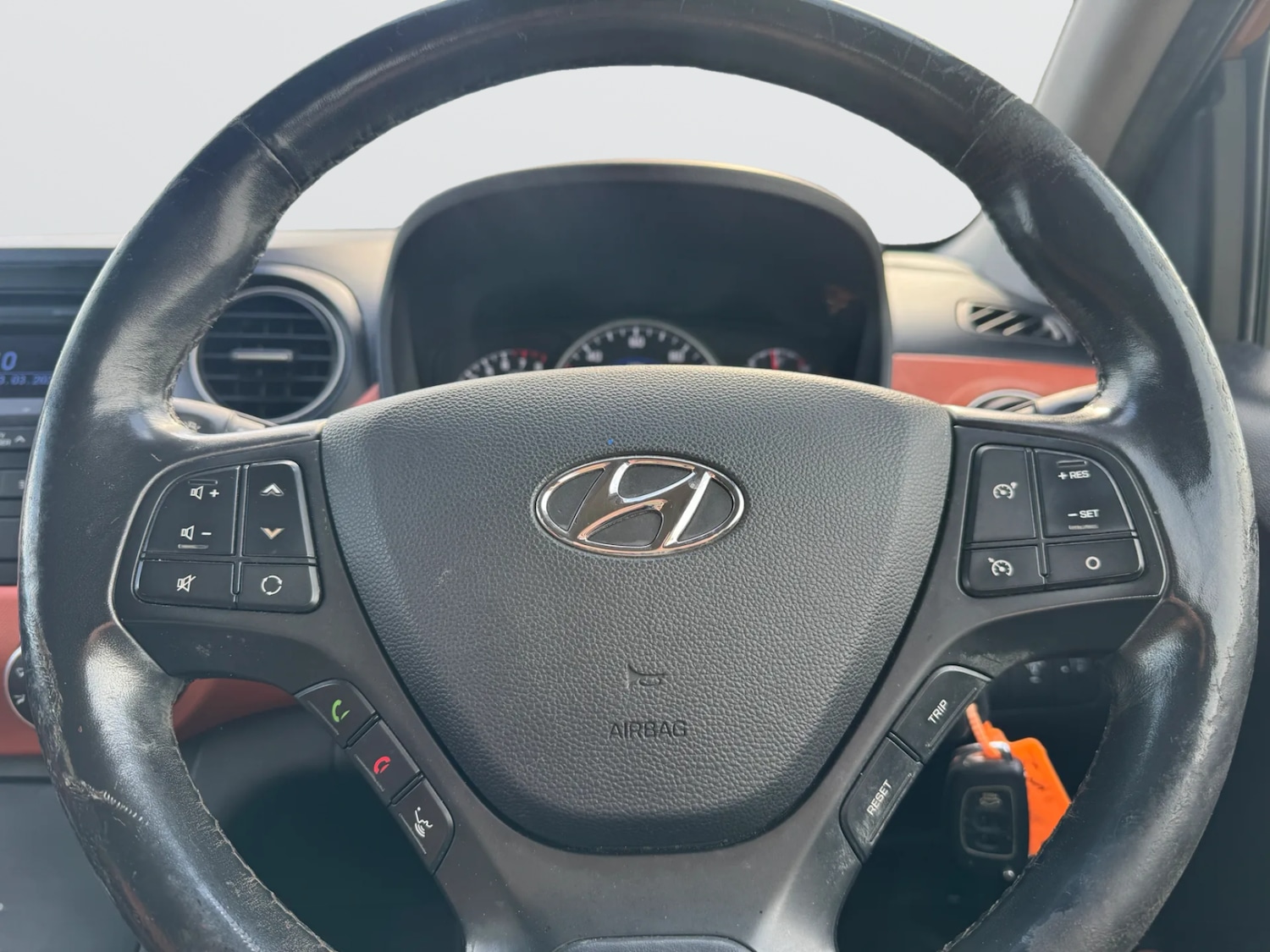 Used Hyundai i10 2015 for sale - 77729532: Photo 6