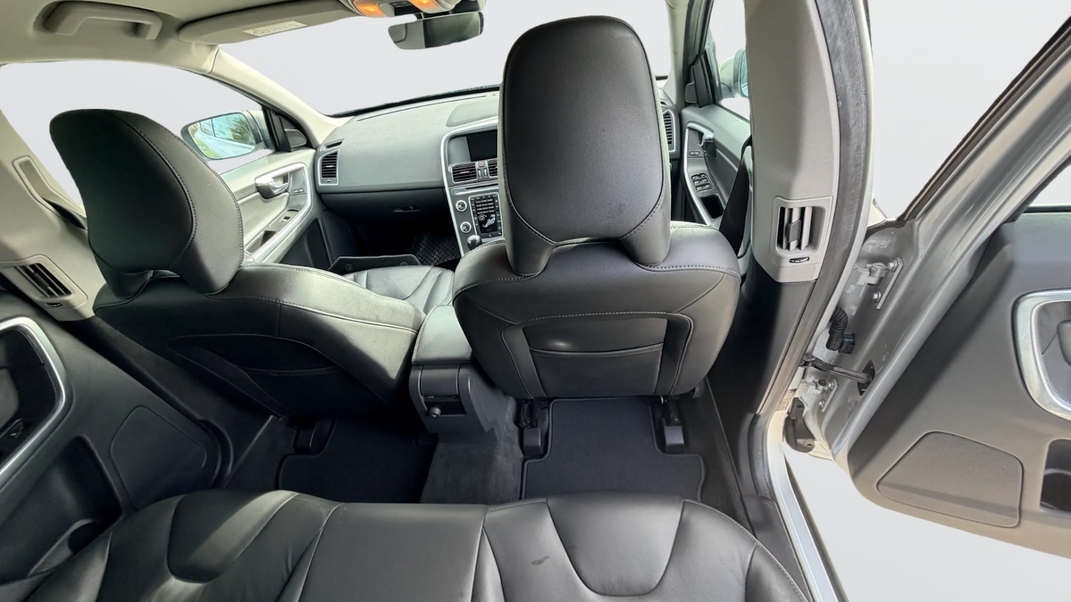 Used Volvo XC60 2015 for sale - 77679183: Photo 19