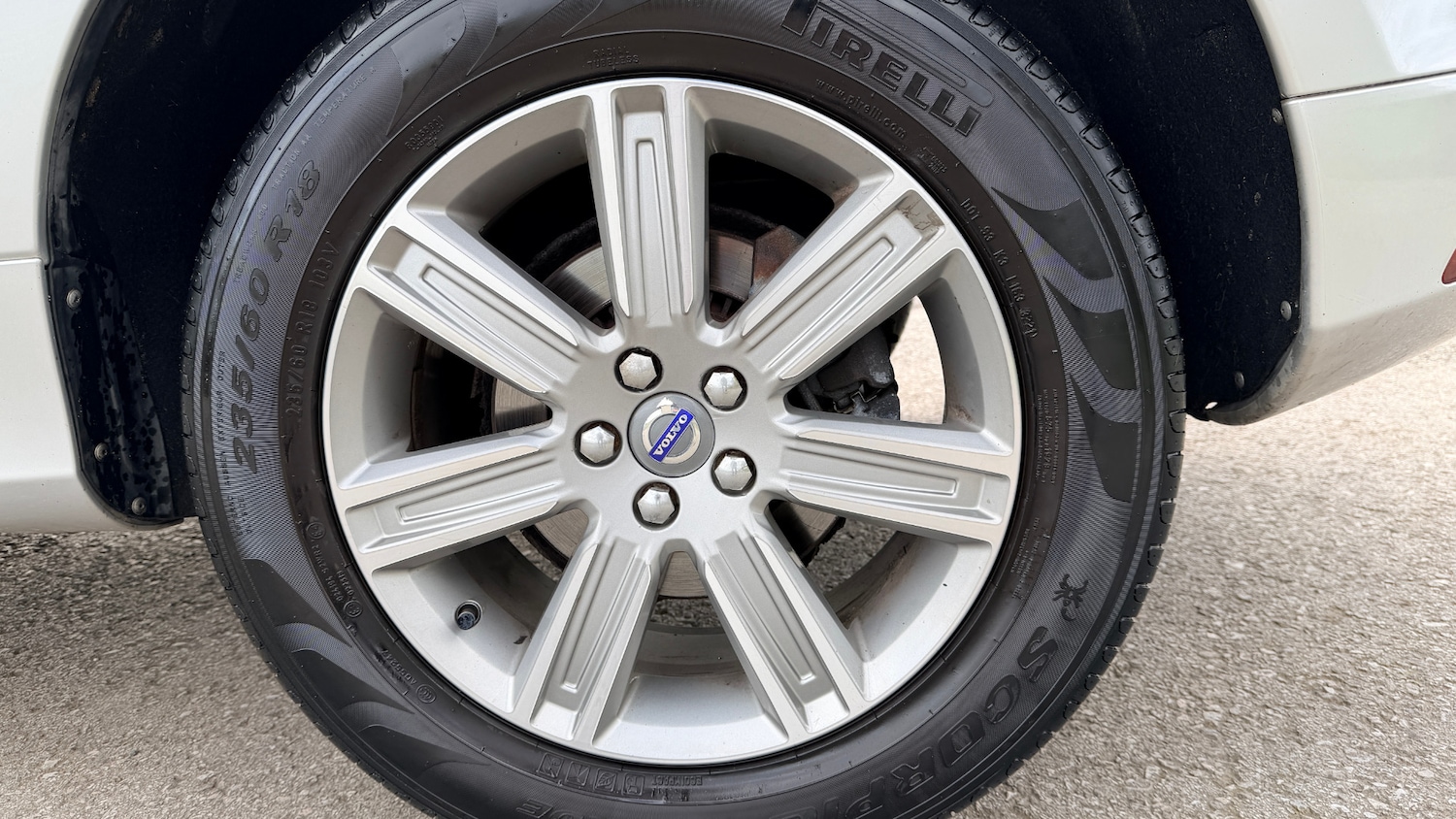 Used Volvo XC60 2015 for sale - 77679183: Photo 21