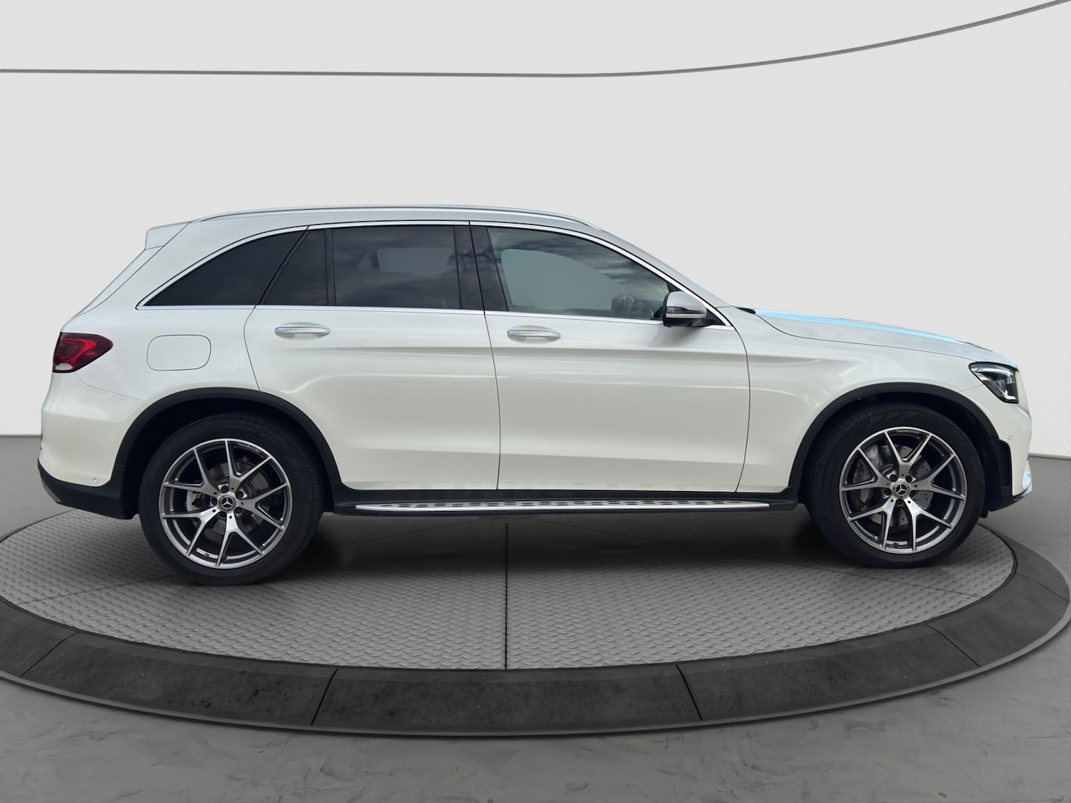Used Mercedes-Benz GLC 2019 for sale - 76383299: Photo 13