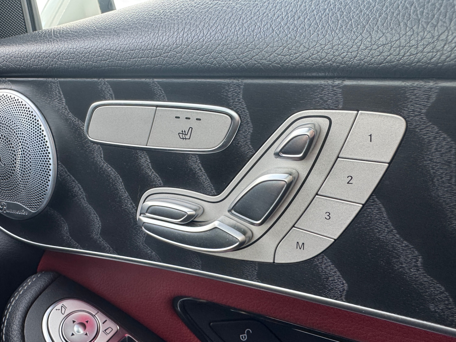 Used Mercedes-Benz GLC 2019 for sale - 76383299: Photo 6