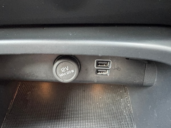 Used Volvo XC40 2021 for sale - 75215752: Photo 25