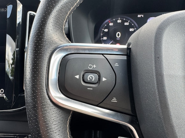 Used Volvo XC40 2021 for sale - 75215752: Photo 32