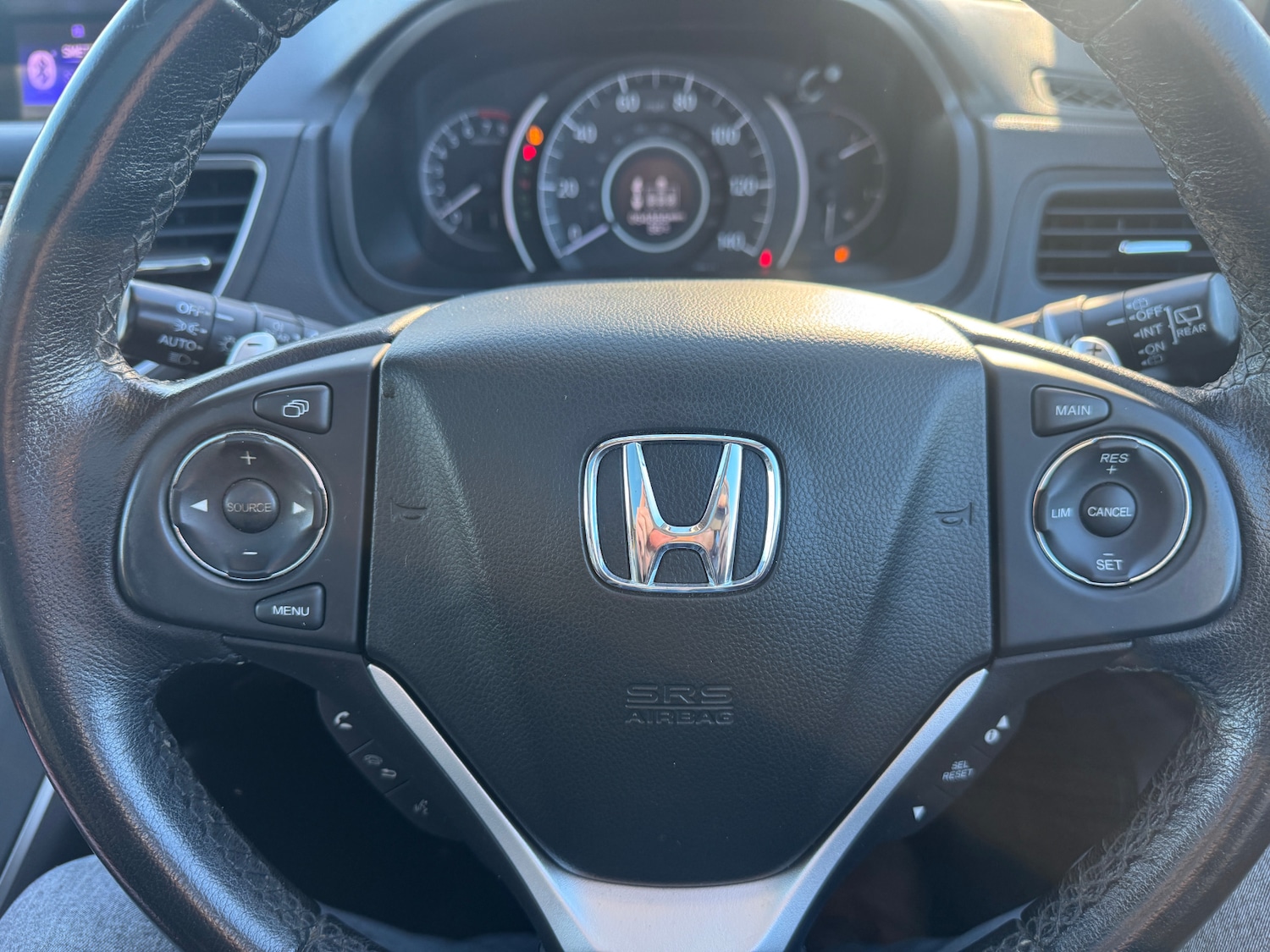 Used Honda CR-V 2018 for sale - 76650299: Photo 2