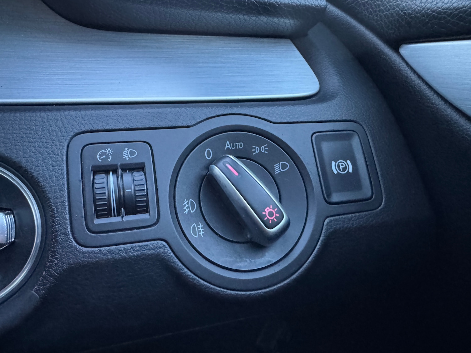 Used Volkswagen Passat 2010 for sale - 77365370: Photo 20