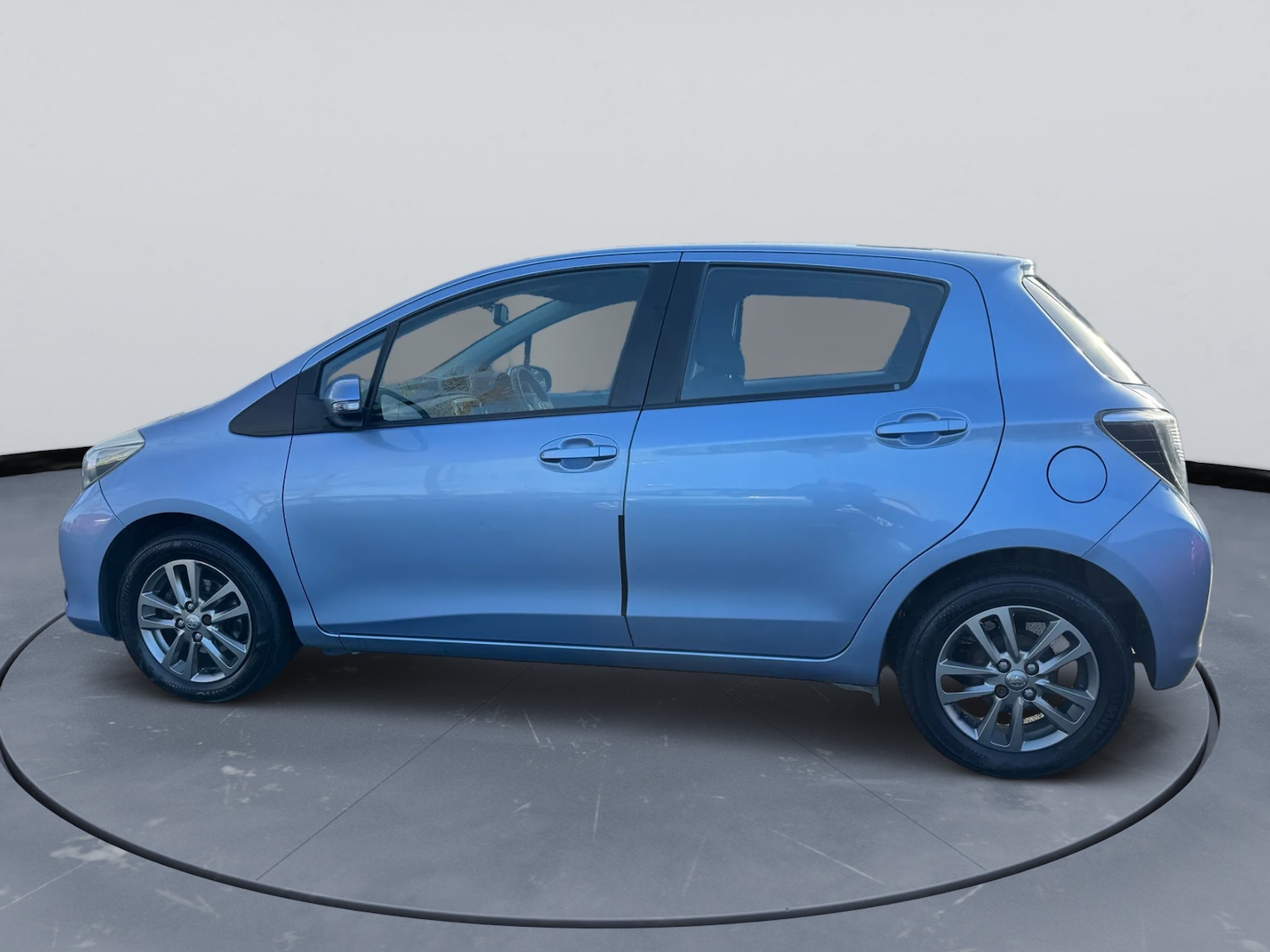 Used Toyota Yaris 2014 for sale - 77365398: Photo 15