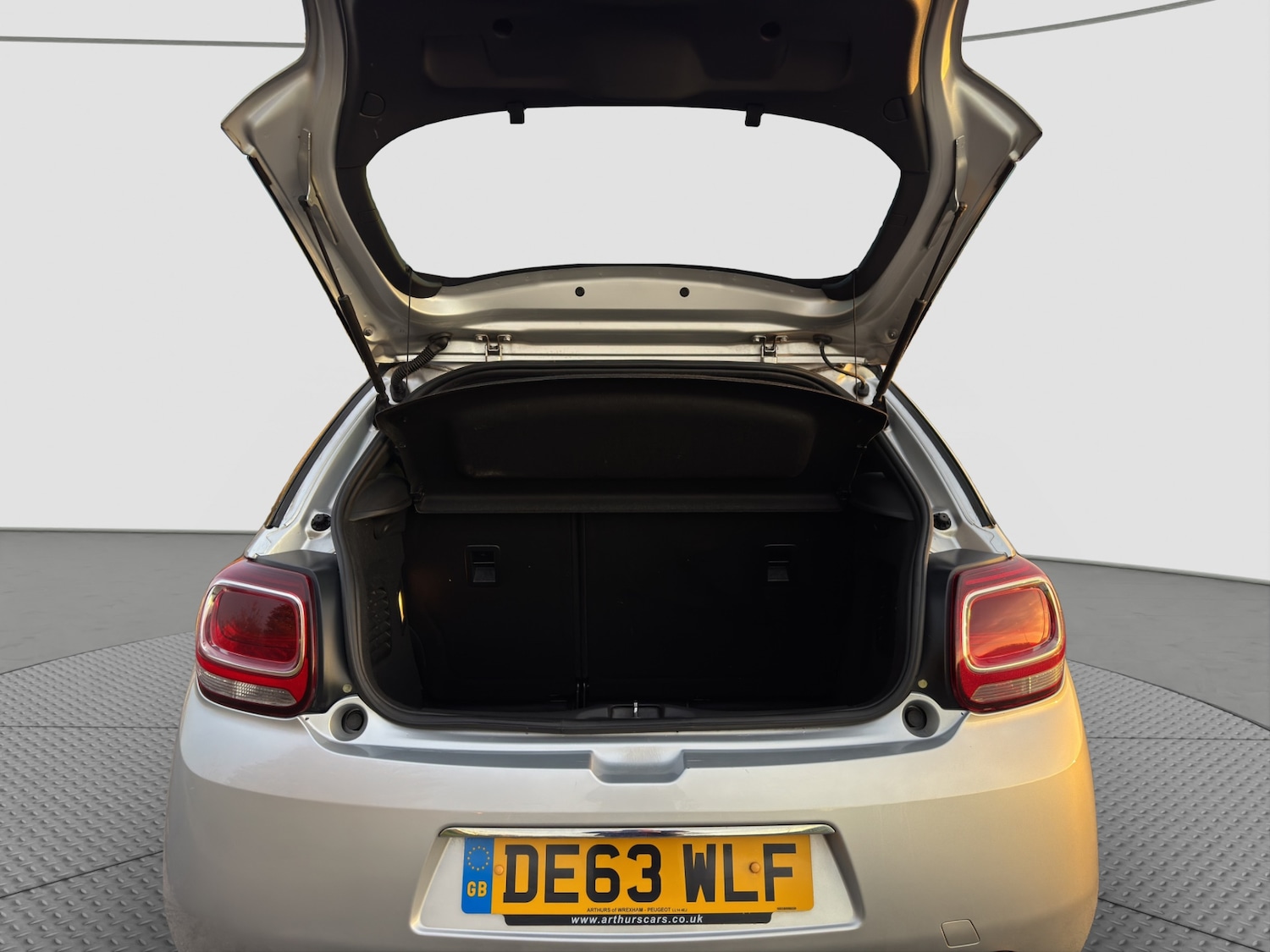 Used Citroen DS3 2013 for sale - 76404900: Photo 11