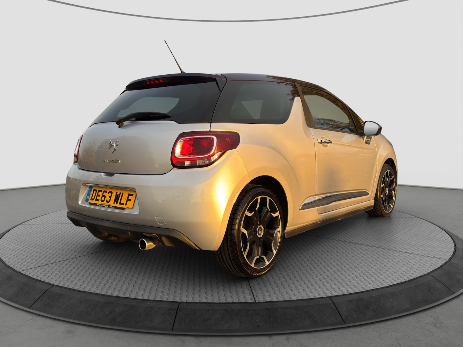 Used Citroen DS3 2013 for sale - 76404900: Photo 18