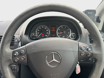 Used Mercedes-Benz A-Class 2011 for sale - 79057022: Photo