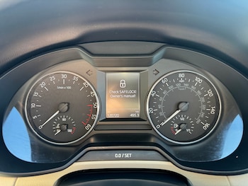 Used Skoda Octavia 2013 for sale - 78342237: Photo