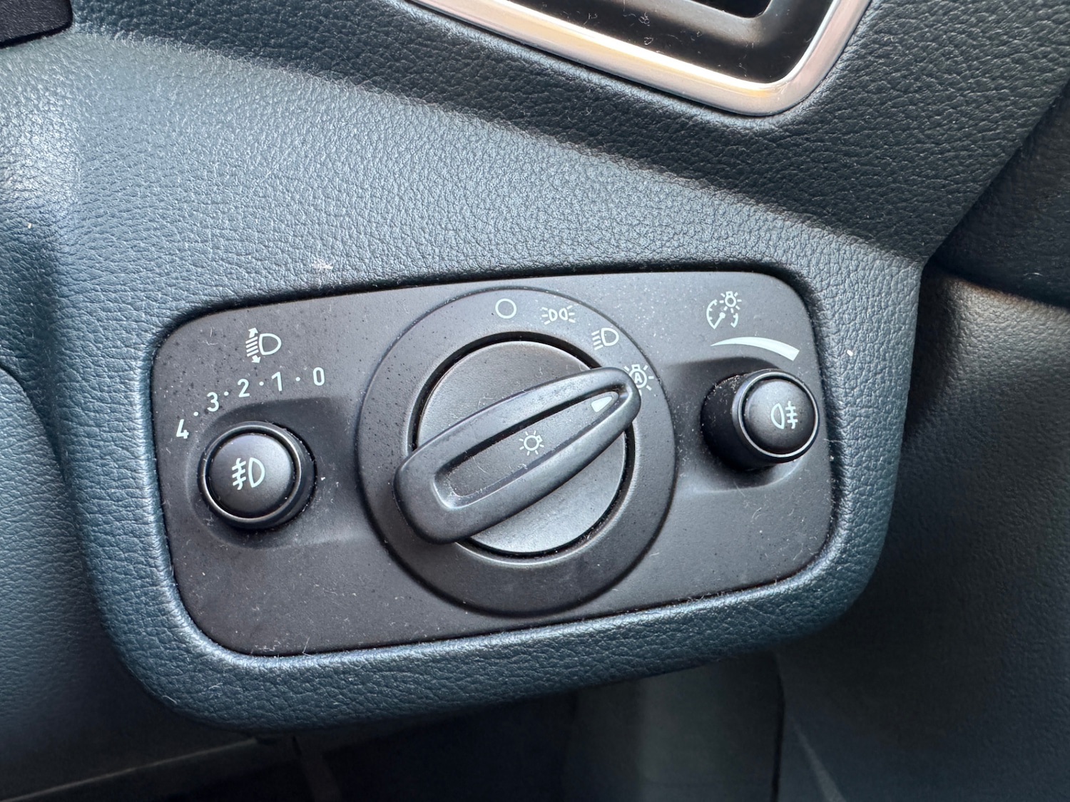 Used Ford C-Max 2014 for sale - 77135865: Photo 8