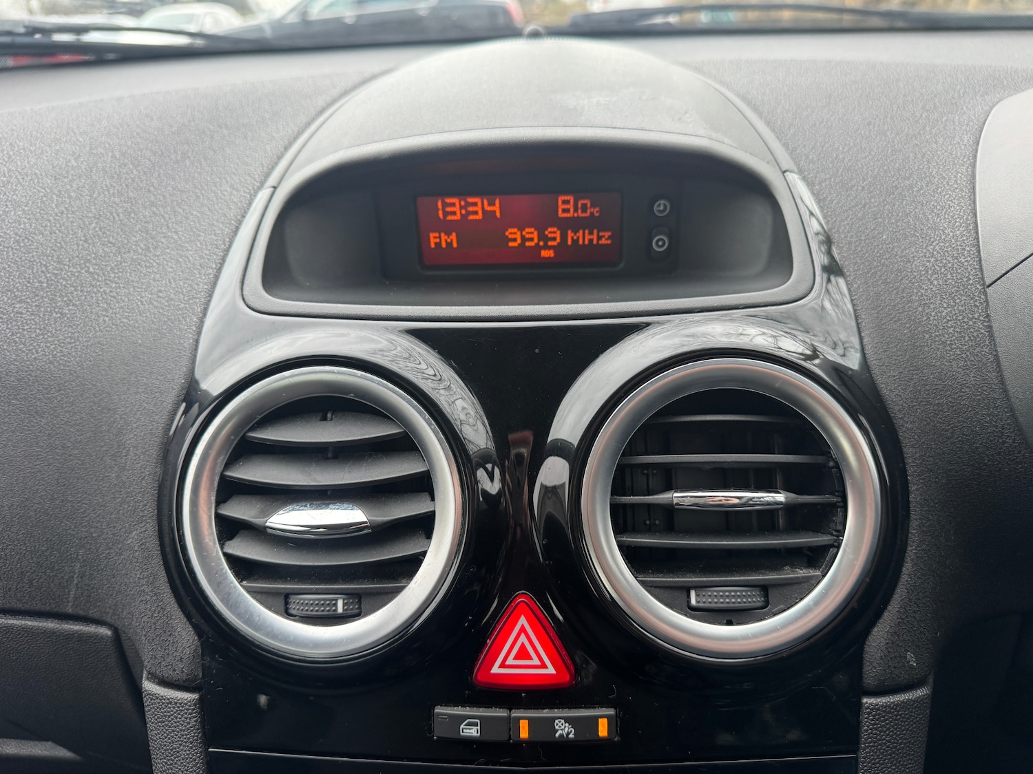 Used Vauxhall Corsa 2012 for sale - 77298465: Photo 8