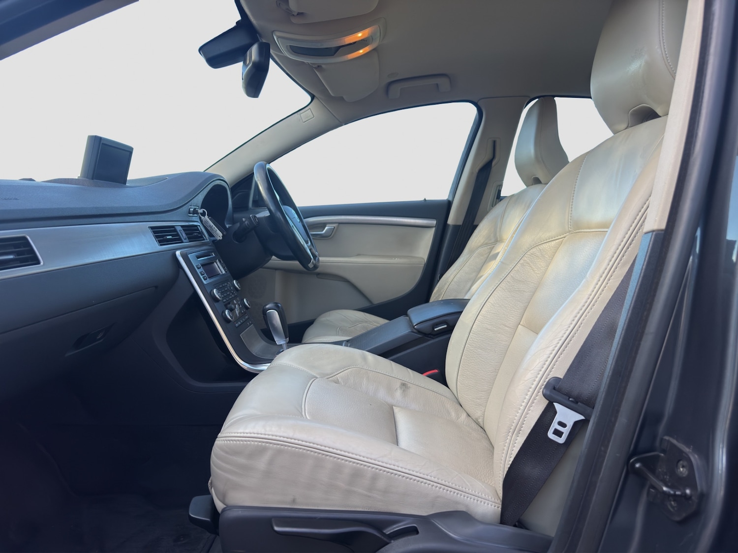 Used Volvo S80 2010 for sale - 76412227: Photo 32