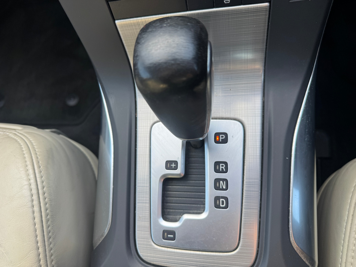 Used Volvo S80 2010 for sale - 76412227: Photo 8