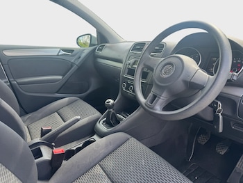 Used Volkswagen Golf 2011 for sale - 78508180: Photo