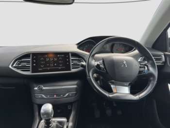 Used Peugeot 308 2018 for sale - 74782506: Photo