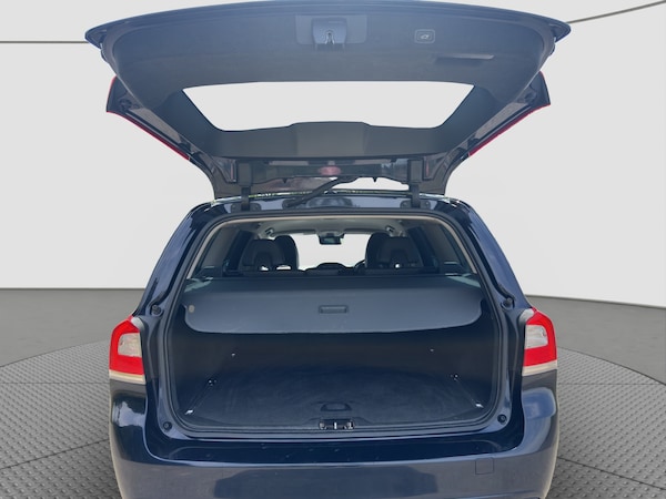 Used Volvo V70 2015 for sale - 75017033: Photo 8