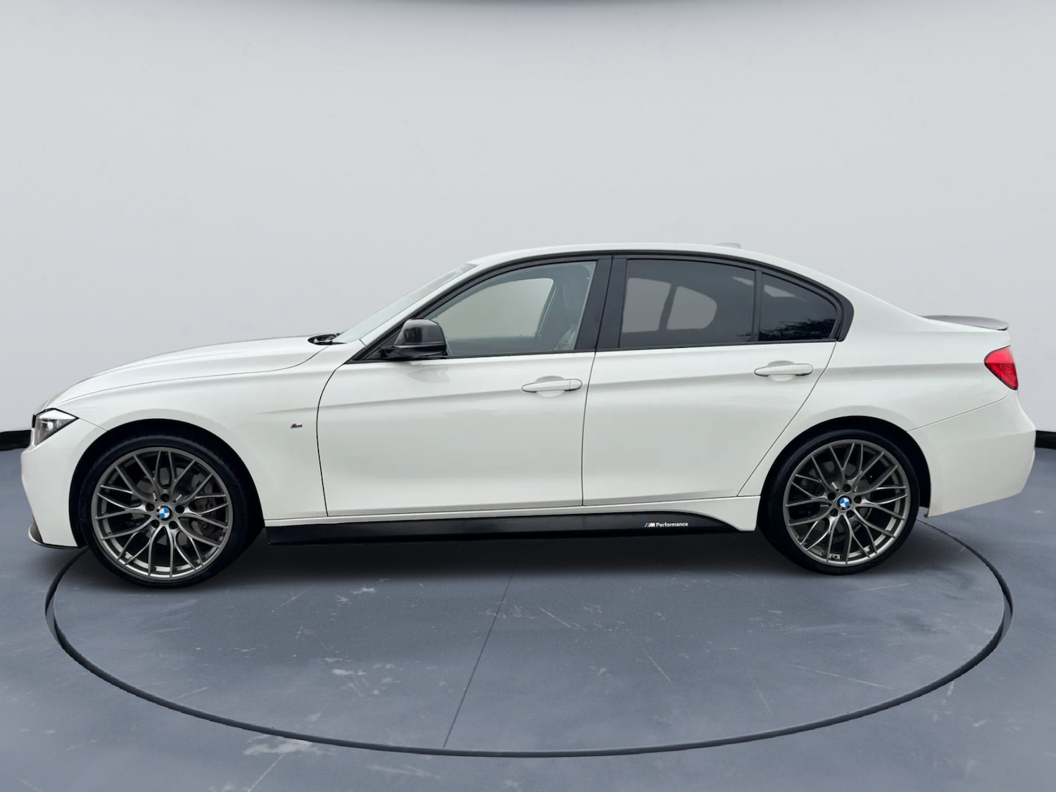 Used BMW 3 Series 2015 for sale - 77323878: Photo 11